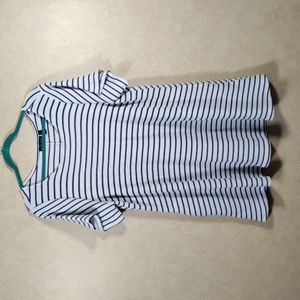 02509 Attitudes by Renee white w/ navy stripes waffle weave tunic XL